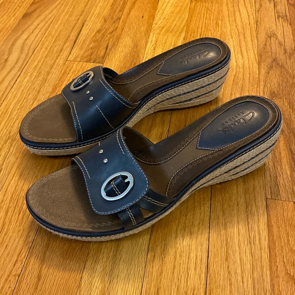 Clark’s Rafia Sandal